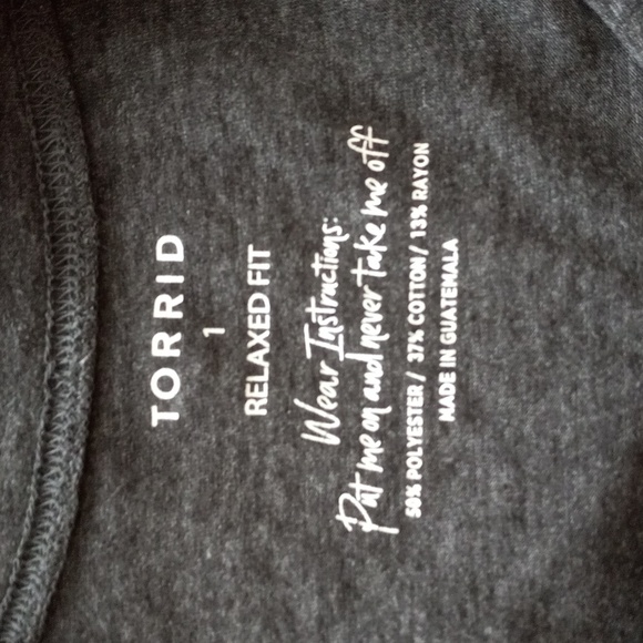 TORRID LA Lune Tee Shirt Size 1X - Picture 6 of 6